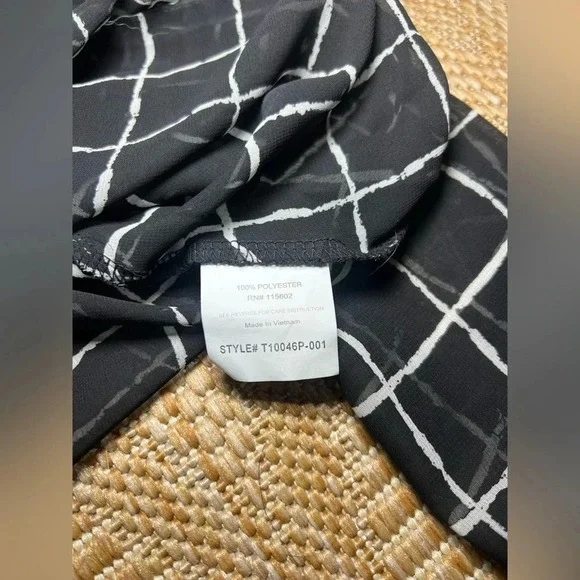 Lush Women's Sheer Black and White Checkered Blouse, Long Sleeve, Size M, NWT - Picture 9 of 10